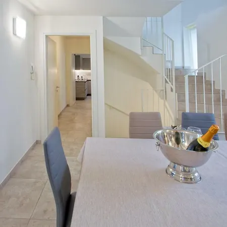 Holiday home Marconi 22