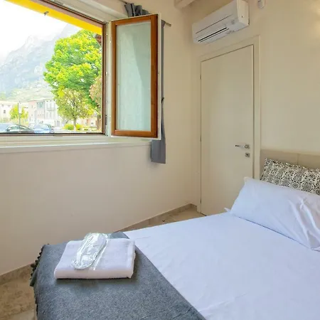 Marconi 22 Holiday home Marone
